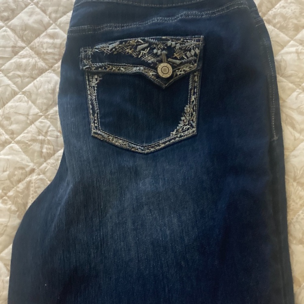 Women's Blue Jeans Maurice’s - Picture 2 of 3